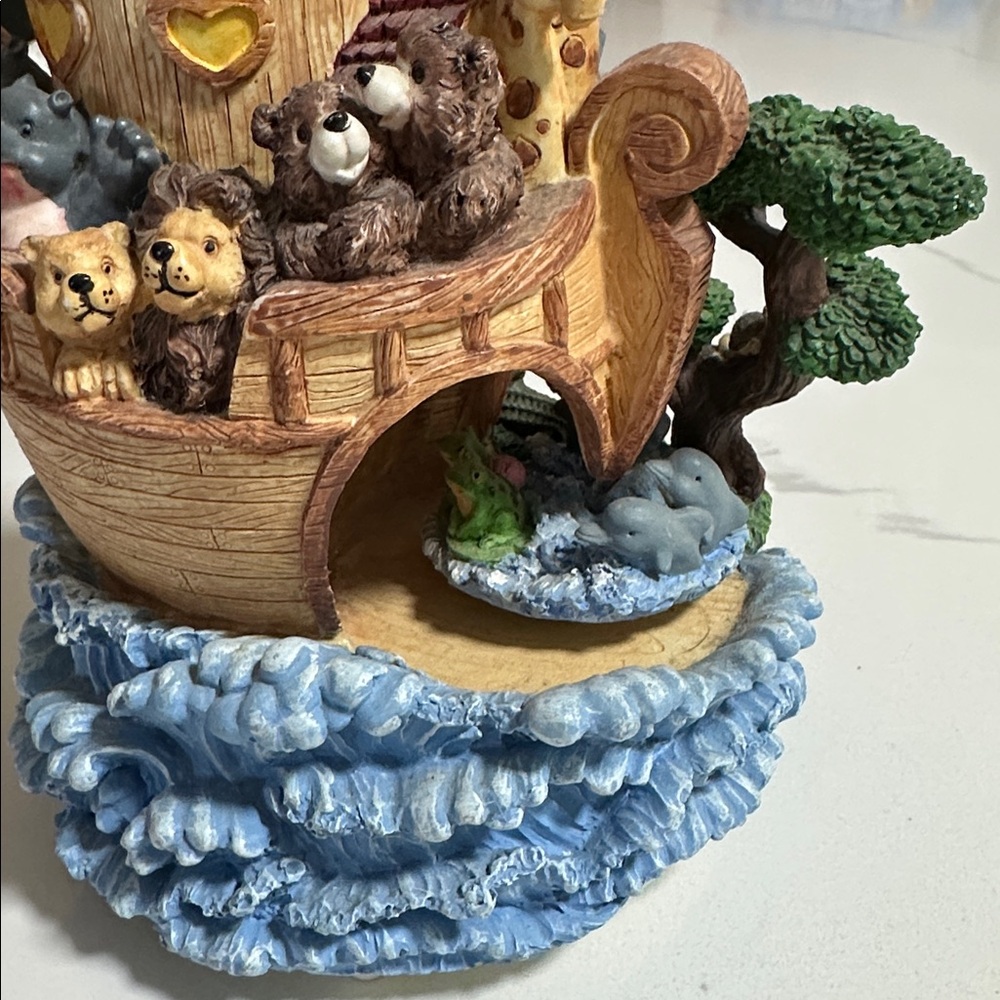 Noah's Ark Animal Figurine - Picture 4 of 11